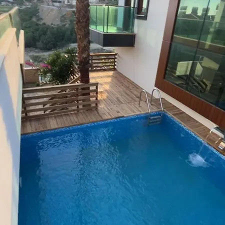 Bektas Private 4 Bedroom فيلة
